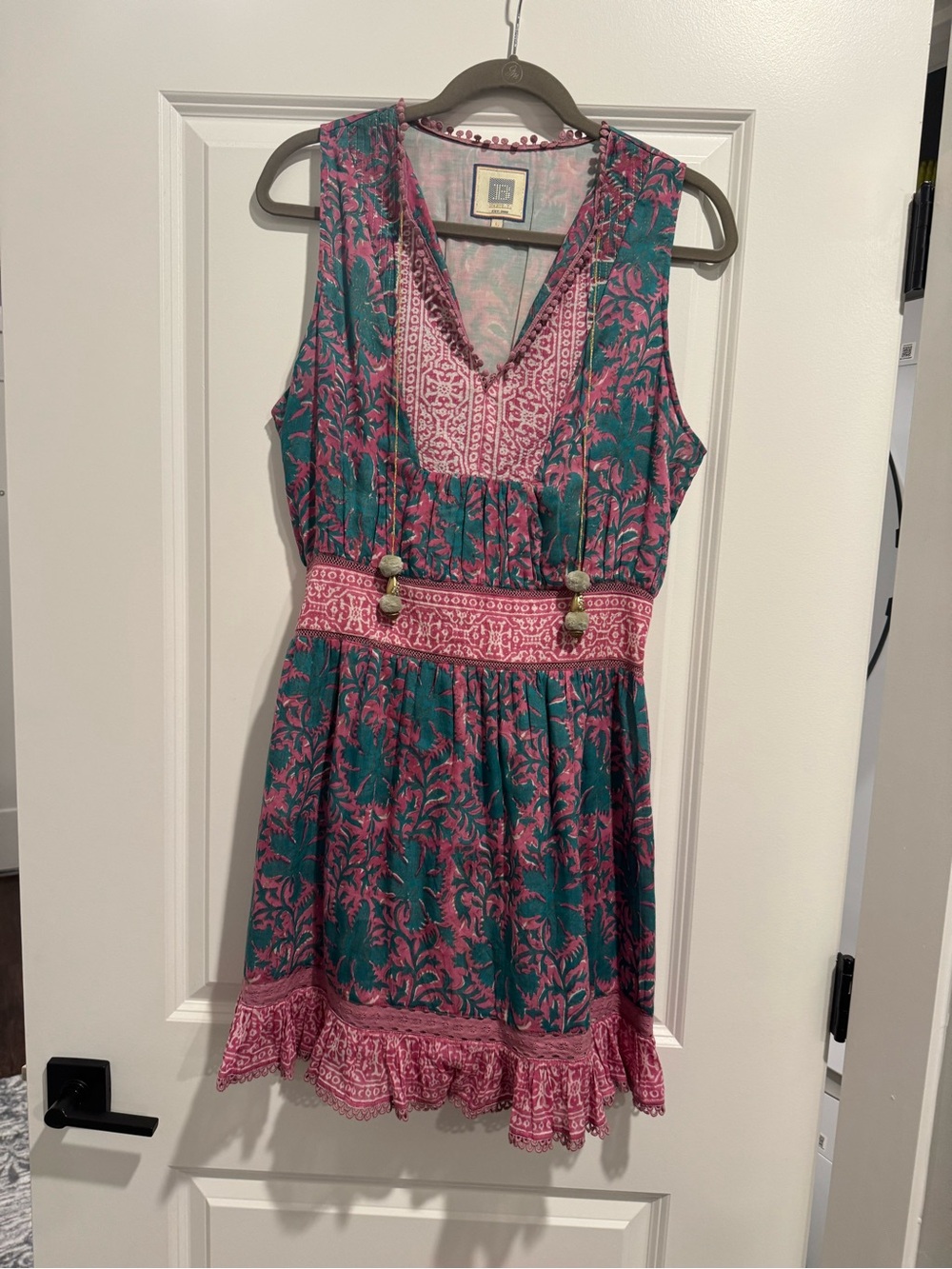 BELL Sleeveless Teal & Pink Printed V-Neck Dress